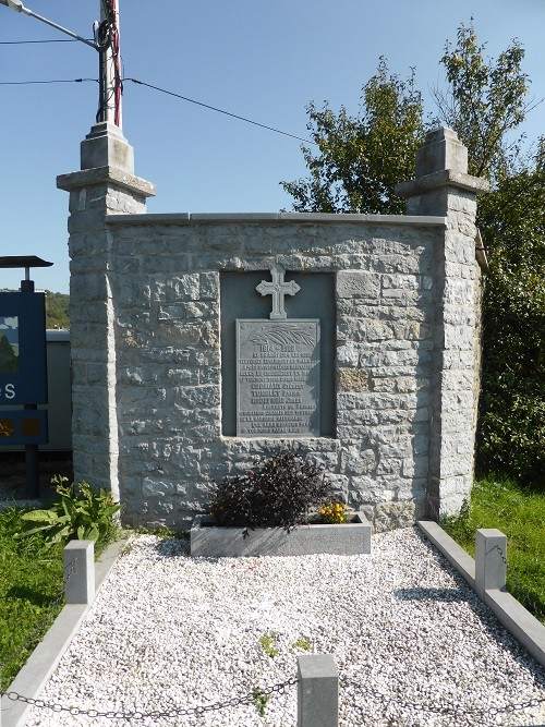 War Memorial Dourbes #2