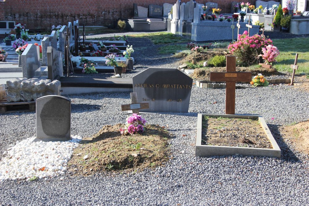 Belgian Graves Veterans Ronquires