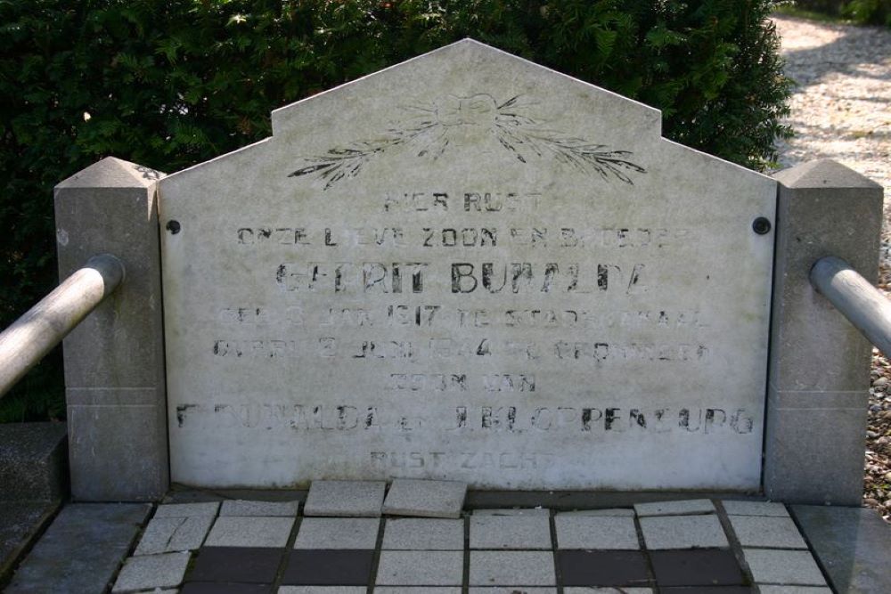 Dutch War Graves Kerkhofwijk Communal Cemetery