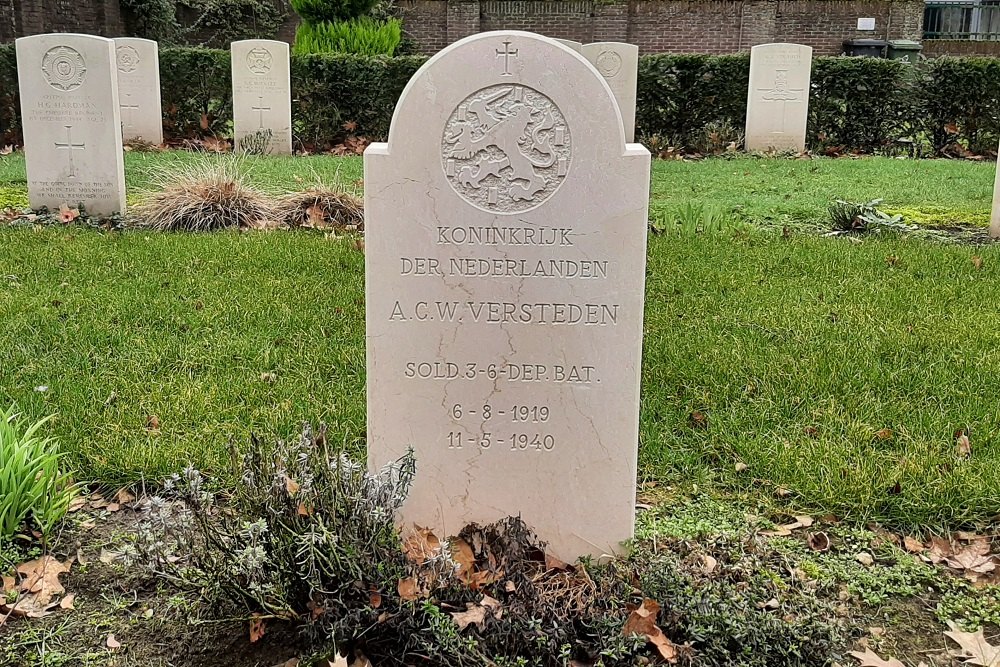 Dutch War Grave Sint Jan Roman Catholic Cemetery #2