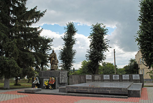 Mass Grave Soviet Soldiers Brailiv #1