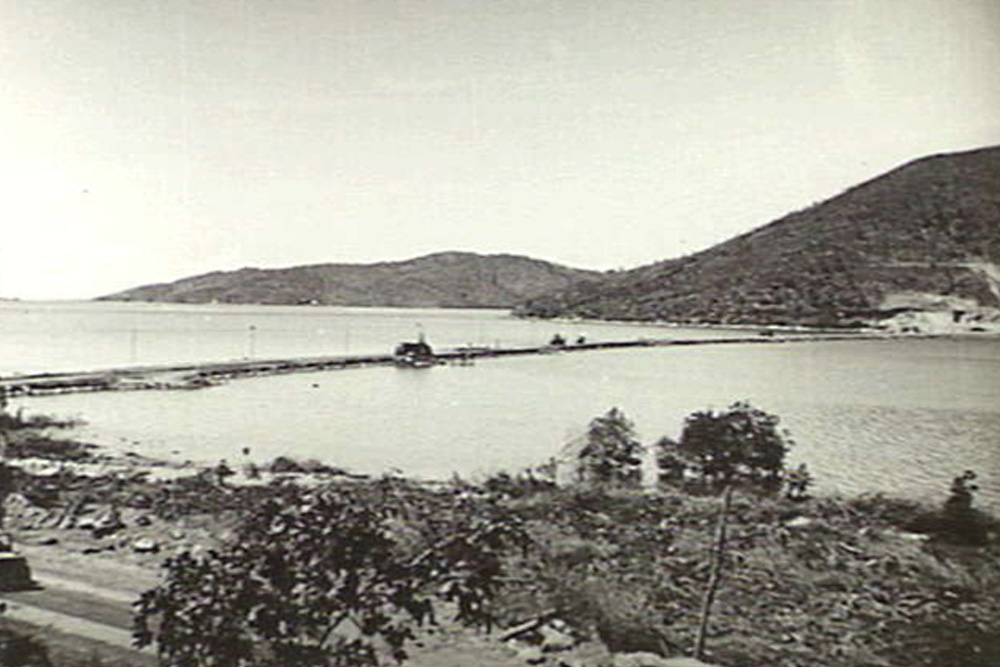 Dam Tatana Island #1