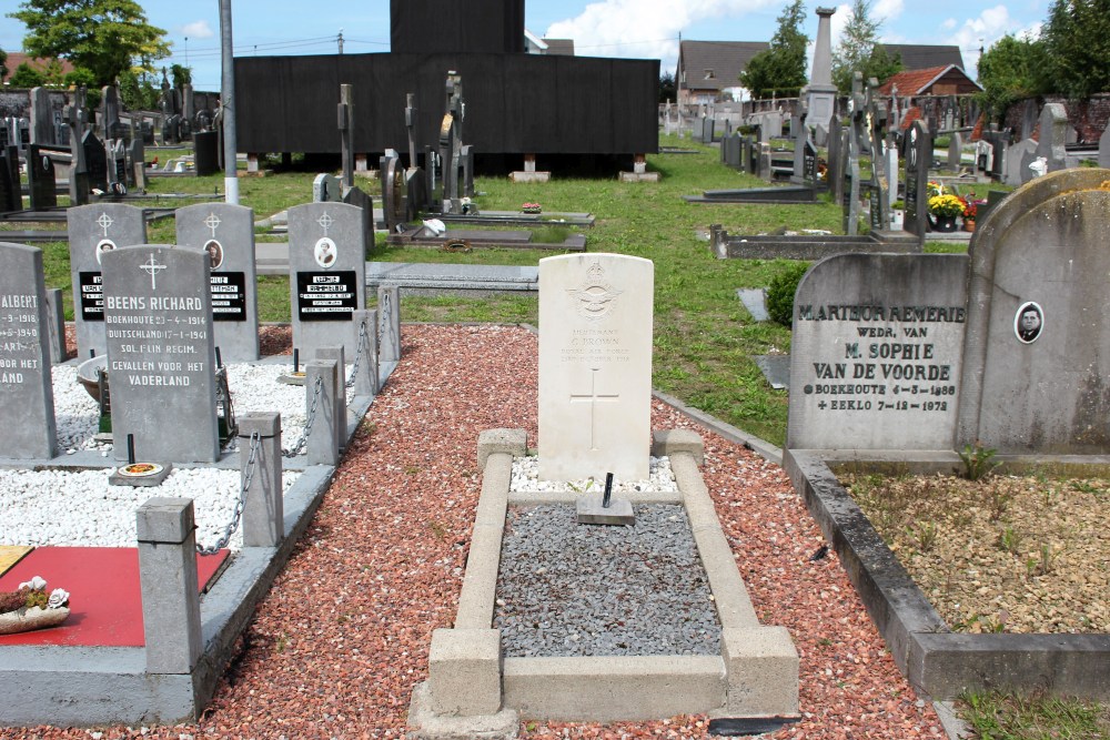 Commonwealth War Graves Boekhoute #3