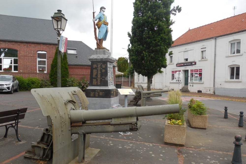 Oorlogsmonument Bienvillers-au-Bois #1