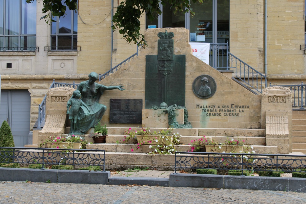 Oorlogsmonument Halanzy #1