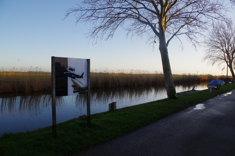 Monument Neergestorte Bommenwerpers #2