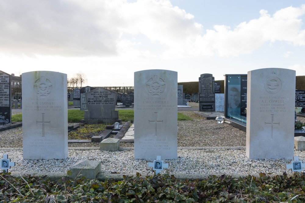 Commonwealth War Graves Vollenhove #3