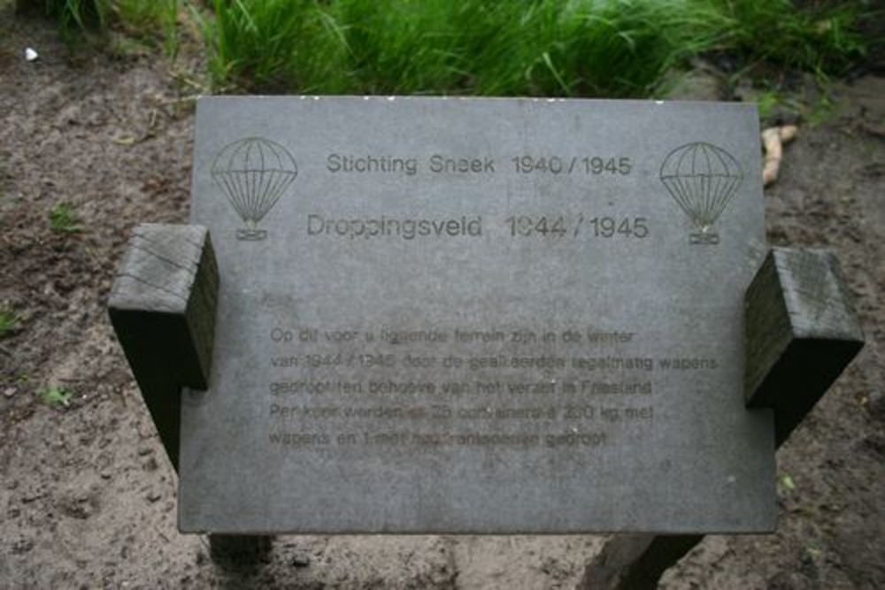 Droppings Field 1944-1945 & Memorial Dropping Haulsterbos #2