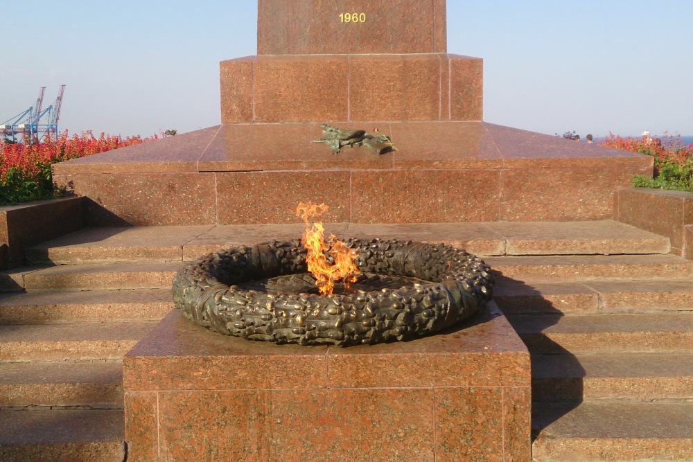 Erebegraafplaats & Monument voor de Onbekende Zeeman #2