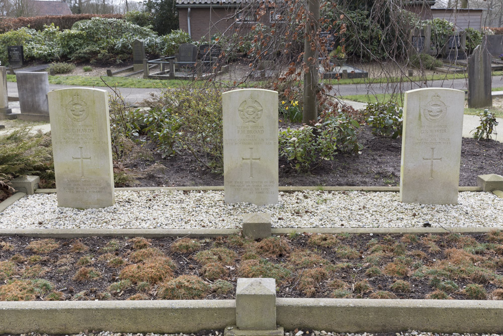 Oorlogsgraven van het Gemenebest Algemene Begraafplaats Wijhe #1