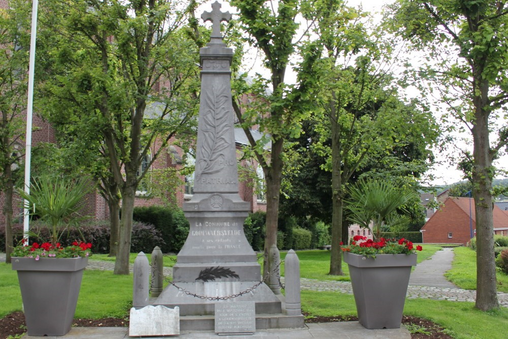 Oorlogsmonument Godewaersvelde #2