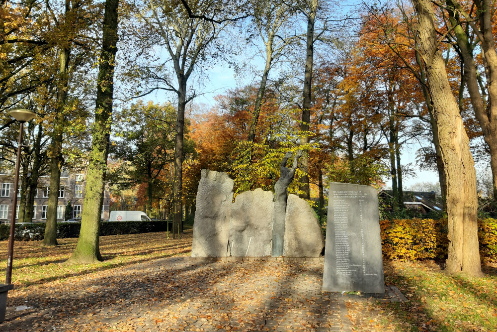 War Memorial Hoeven and Bosschenhoofd