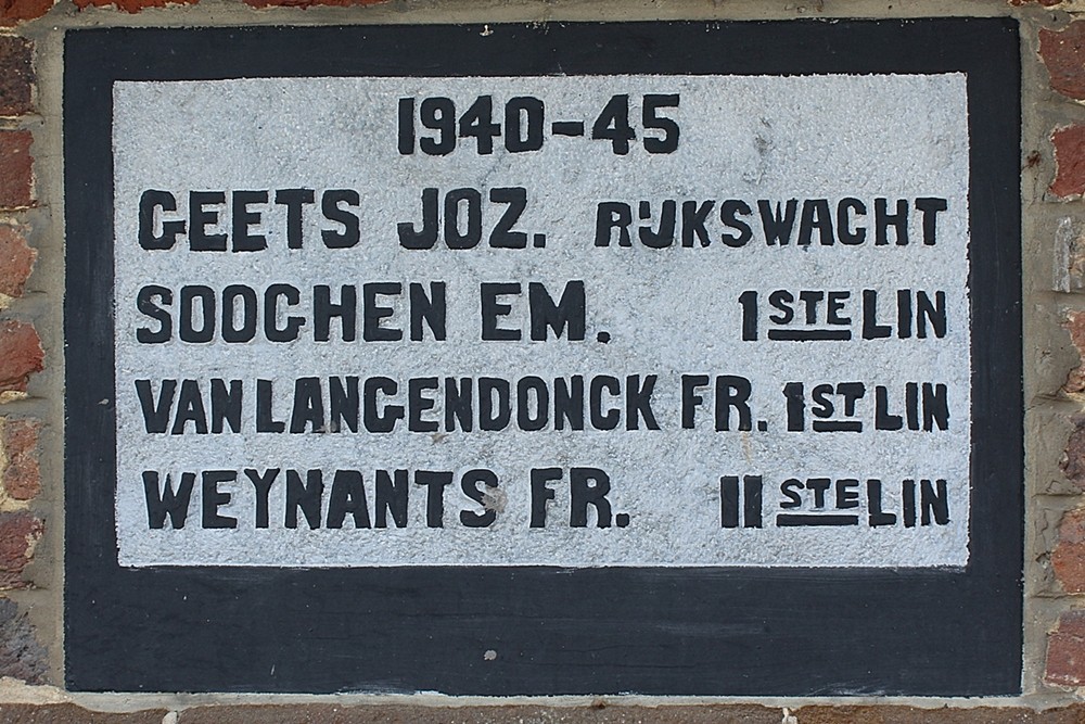 Oorlogsmonument Rotselaar #2