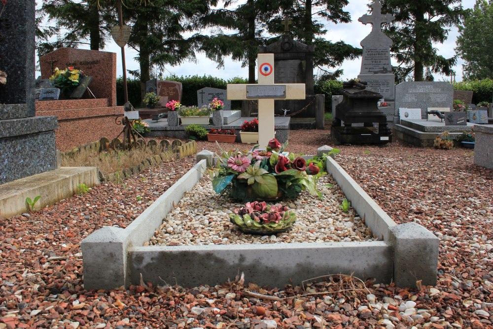French War Grave Achiet-le-Grand