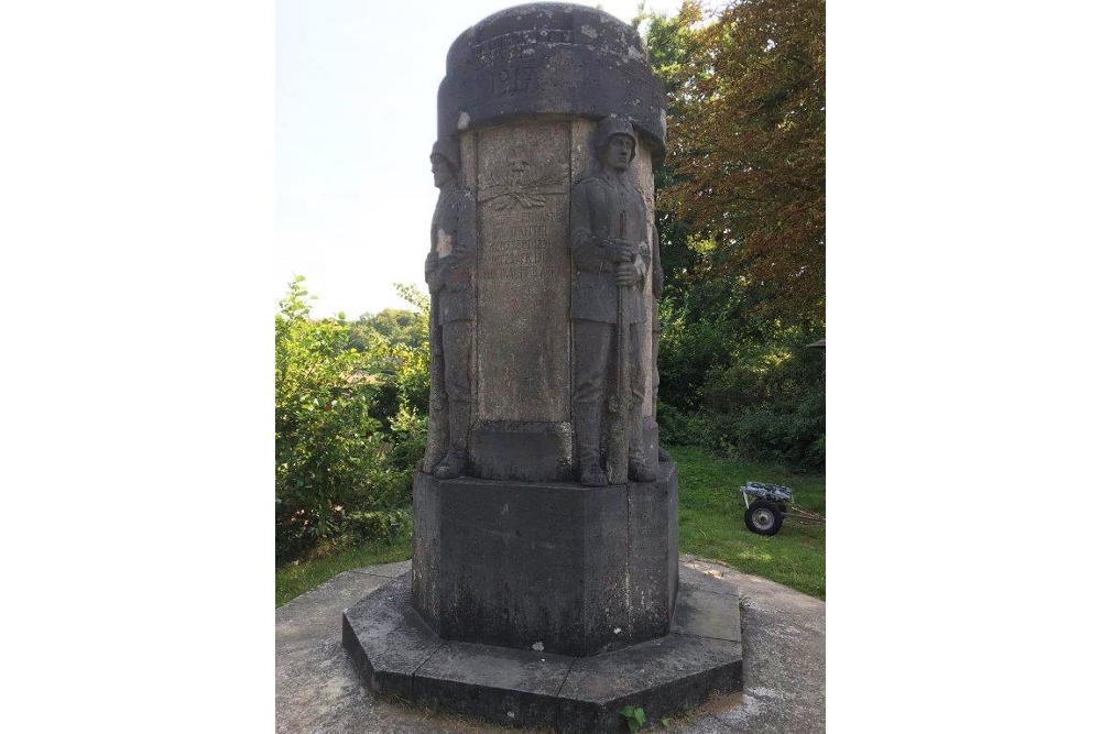 Oorlogsmonument Warenthin #4