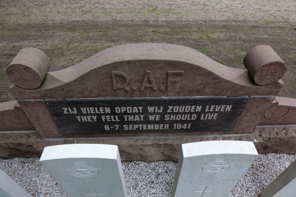 Commonwealth War Graves Borculo #5