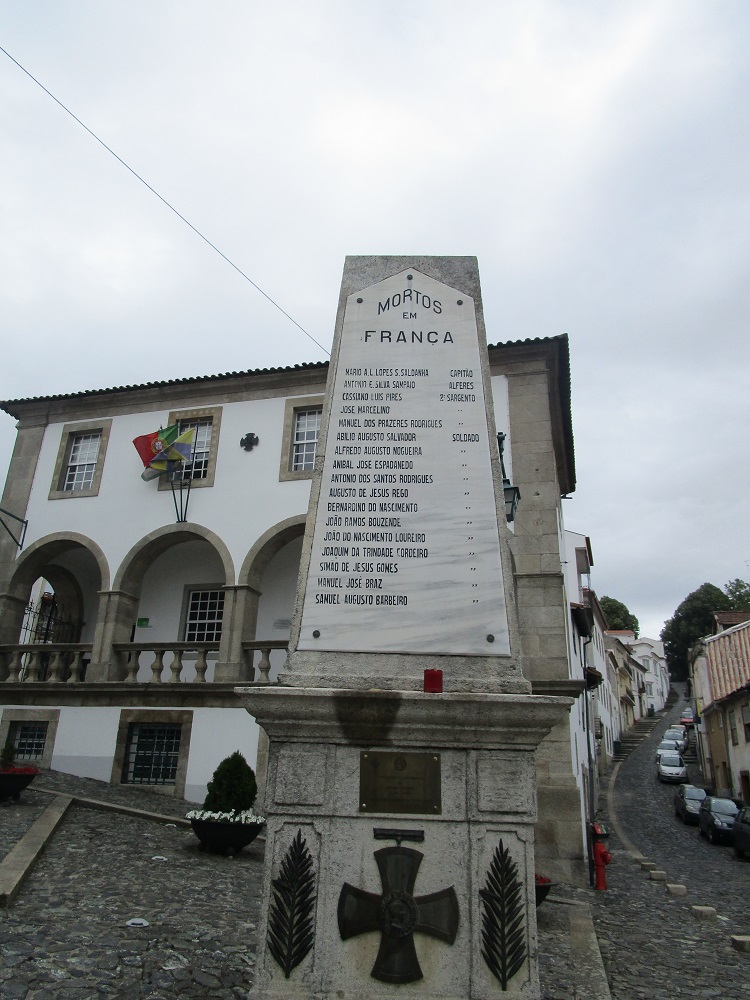 Oorlogsmonument Bragança #5