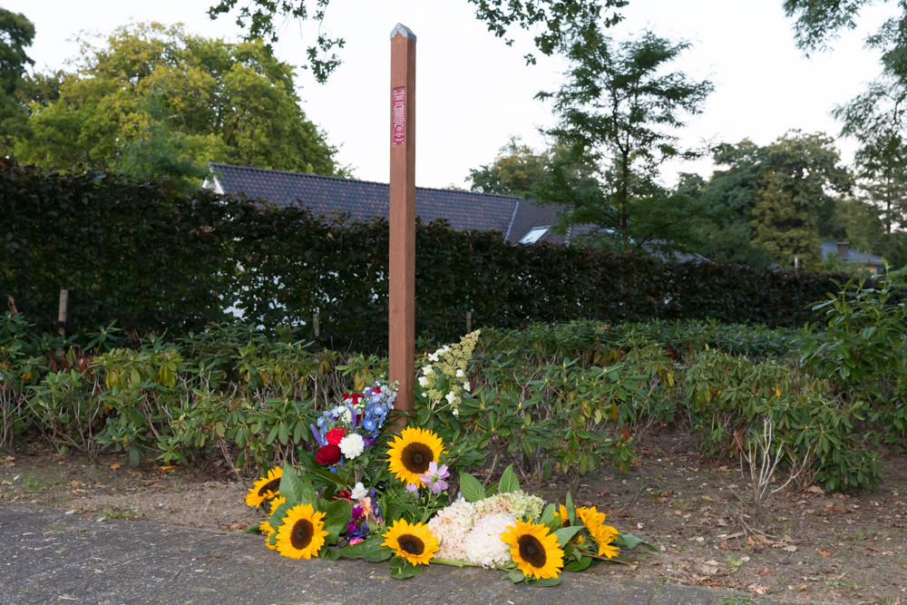 Gedenkteken Executie Burgers Van Borsselenweg Oosterbeek #1