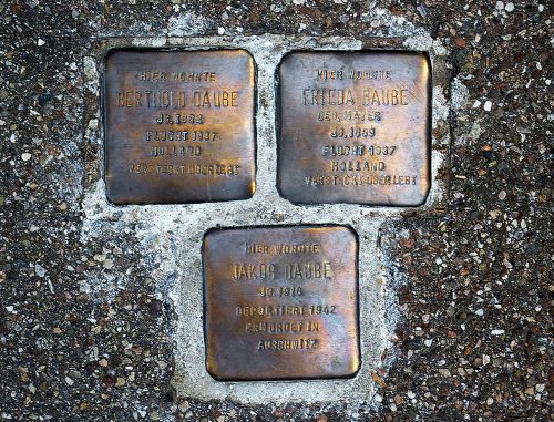 Stolpersteine Konradstrae 32 #1