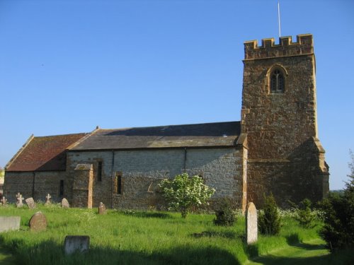 Oorlogsgraf van het Gemenebest St. Peter Churchyard