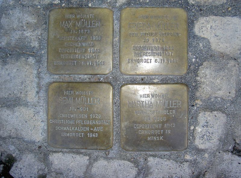 Stolpersteine Bahnhofstrae 3