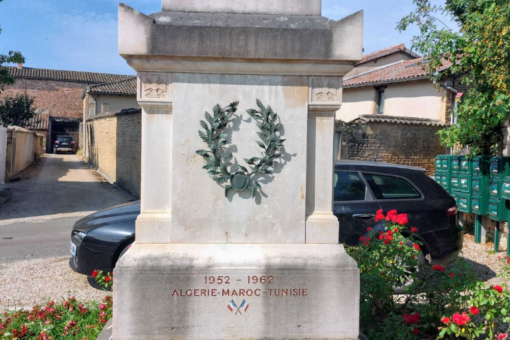 War Memorial Chânes #5