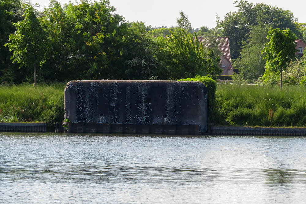 Bunker 54 Grensstelling Bocholt-Herentals Kanaal