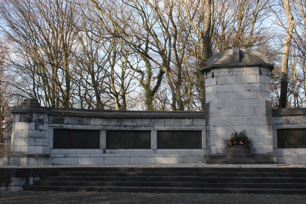 Belgische Oorlogsbegraafplaats Ougre #3