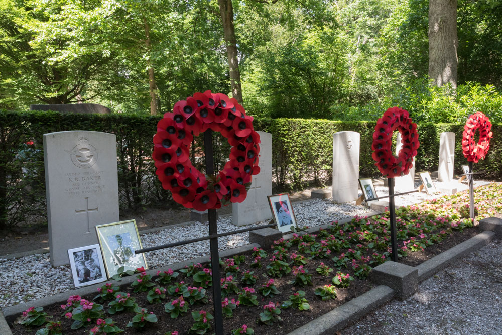 Oorlogsgraven van het Gemenebest Nunspeet #4