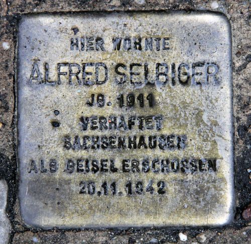 Stolpersteine Güldenhofer Ufer 10 #2