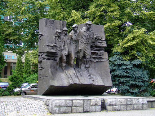 Scoutingmonument Katowice #1