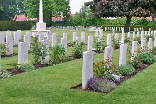 Commonwealth War Graves Ann’s Hill Cemetery #2