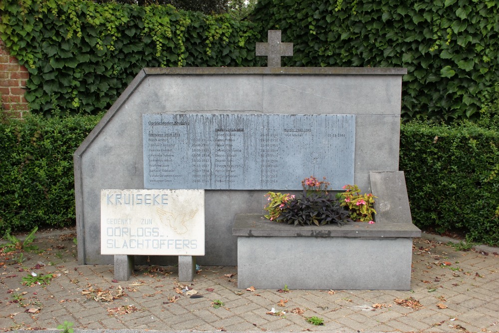 War Memorial Kruiseke #1