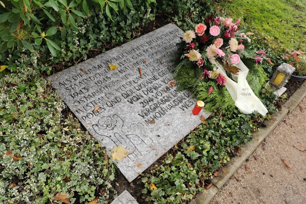 Poolse Oorlogsgraven Gemeentelijke Begraafplaats Waltrop
