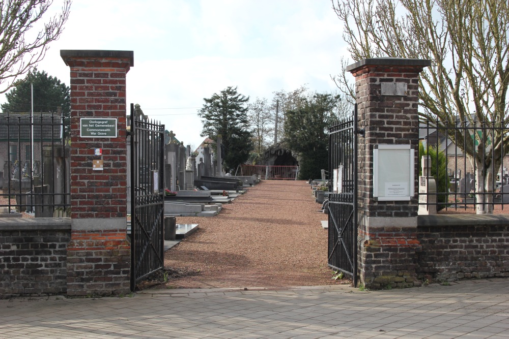 Commonwealth War Grave Olsene #1