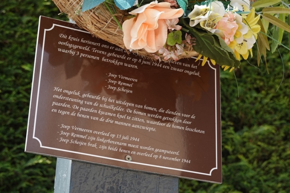 Remembrance Cross Accident 8 July 1944 #2