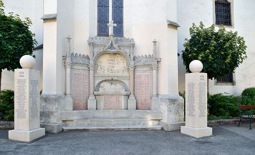 Oorlogsmonument Gresten #1