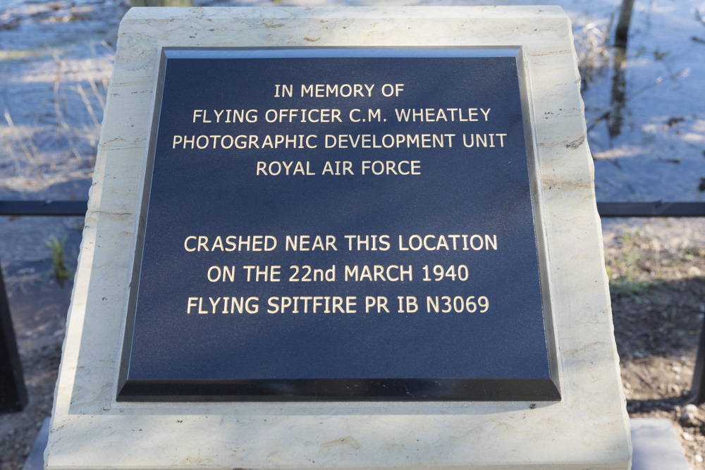 Monument Spitfire PR IB N3069 #2