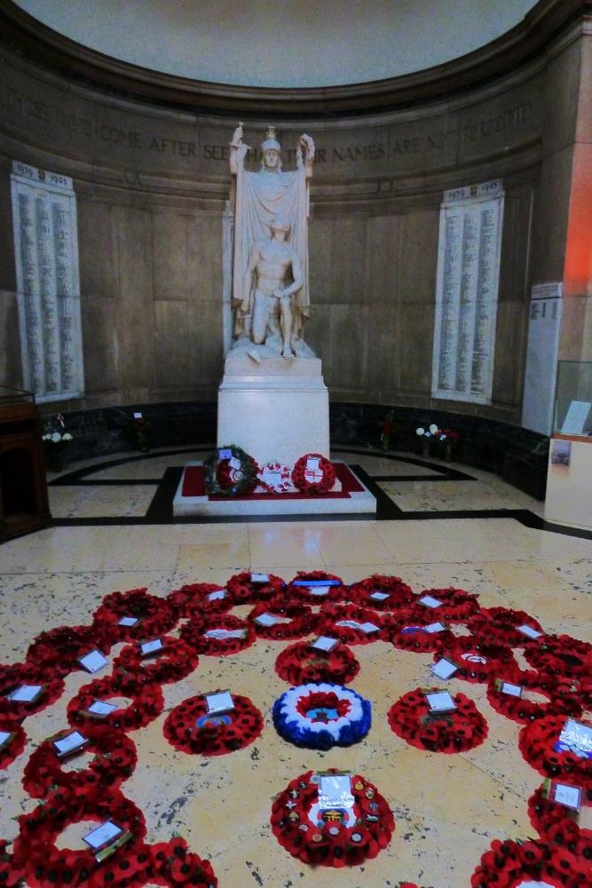 Oorlogsmonument Stockport Art Gallery #1