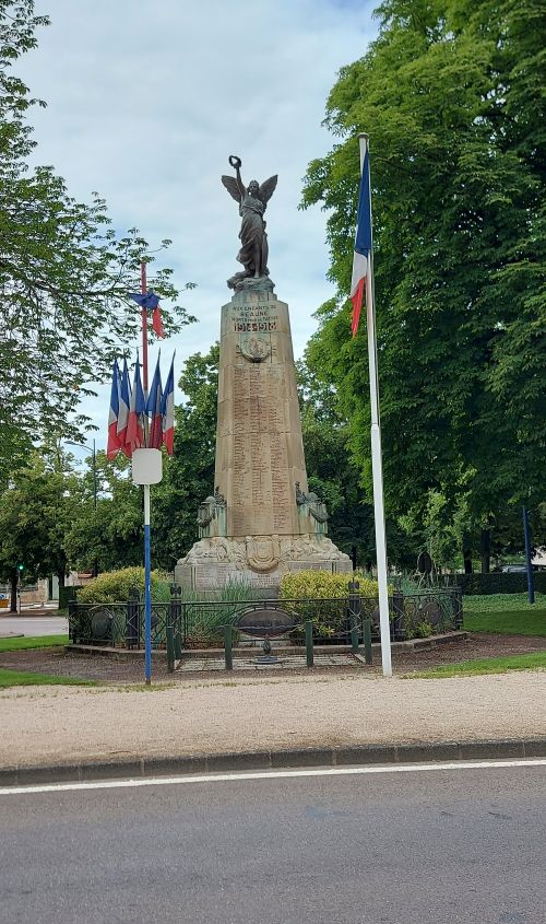 Oorlogsmonument Beaune #3