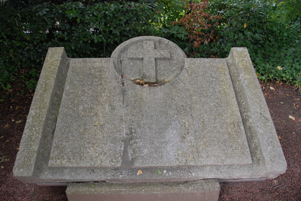 Monument Voormalig Frans Grafveld Sdenfriedhof Hamm #1