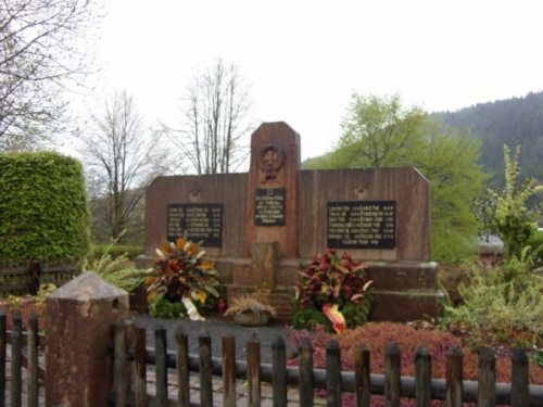 War Memorial Müllenborn #1
