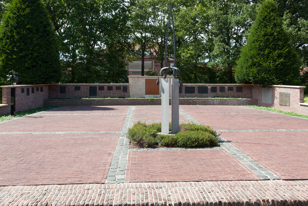 Memorial Killed Servicemen Amersfoort