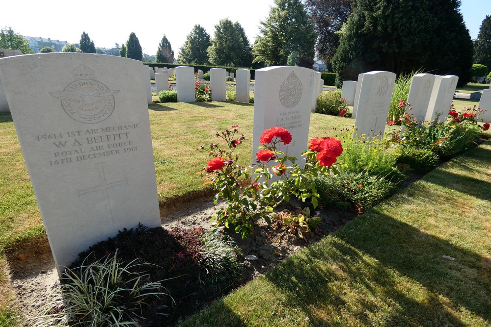 Commonwealth War Graves Belgrade Saint Servais #3