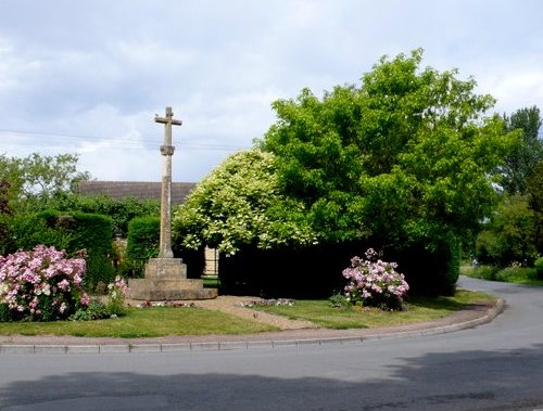 Oorlogsmonument Dumbleton #1