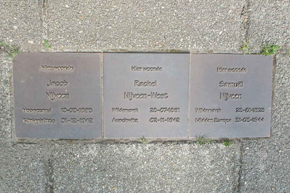 Memorial Stones J.Kammingastraat 132 #1