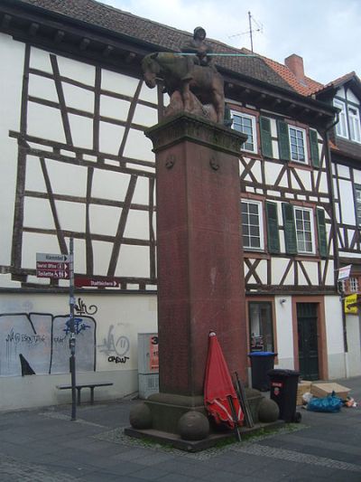 Oorlogsmonument Neustadt an der Weinstrae #1