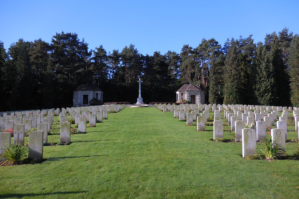 Oorlogsbegraafplaats van het Gemenebest Becklingen #5