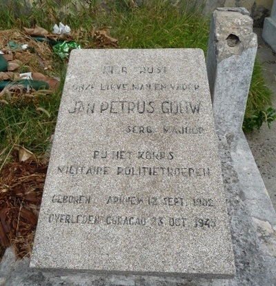 Dutch War Grave Protestant Cemetery Willemstad #4