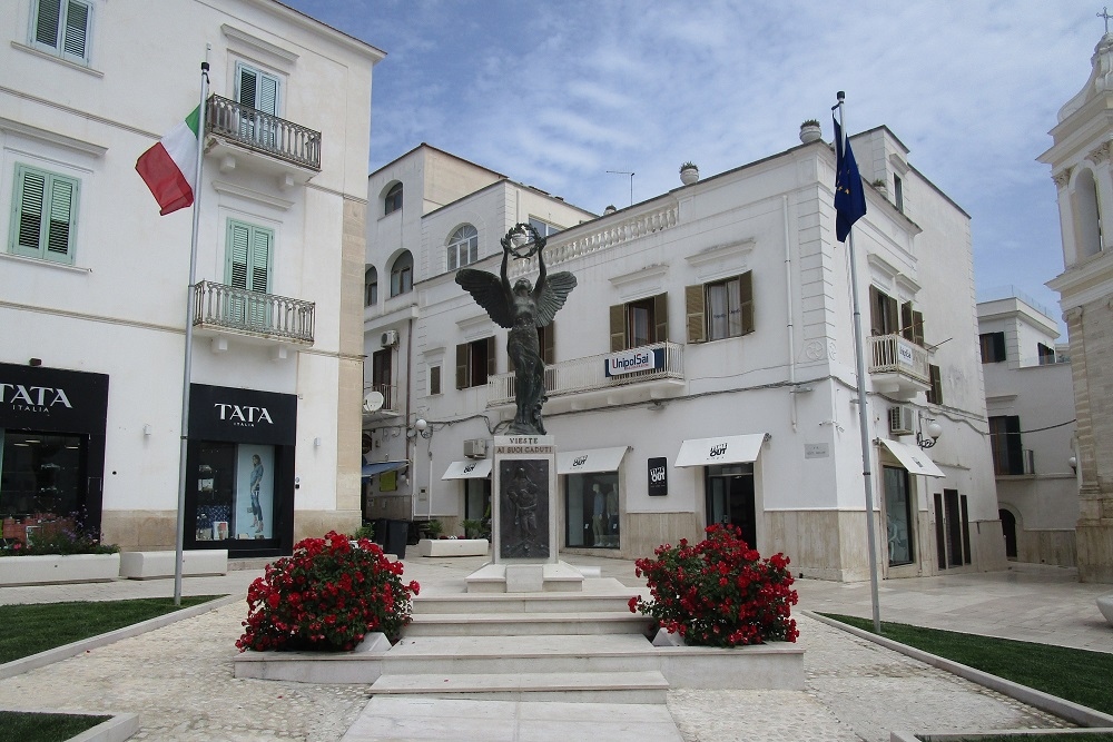 War Memorial Vieste #1